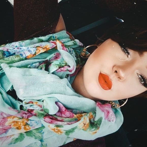 Meet your Posher, Anna - Picture 1 of 1